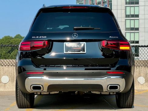 Certified 2025 Mercedes-Benz GLB 250 4MATIC image 7