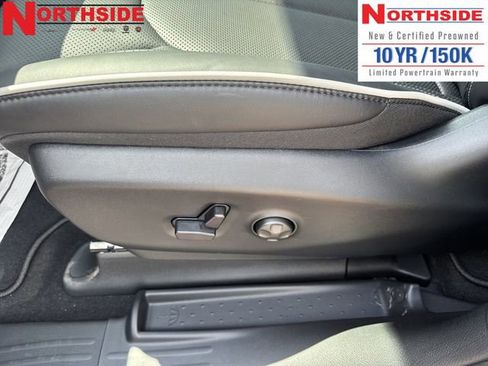 New 2026 Chrysler Pacifica Limited w/ Uconnect Theater Family Group image 17