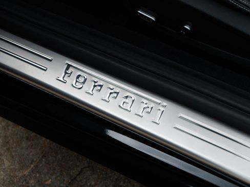 Used 2018 Ferrari California T RWD image 46