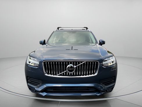 Used 2021 Volvo XC90 T6 Momentum w/ Protection Package Premier AWD/4WD image 8