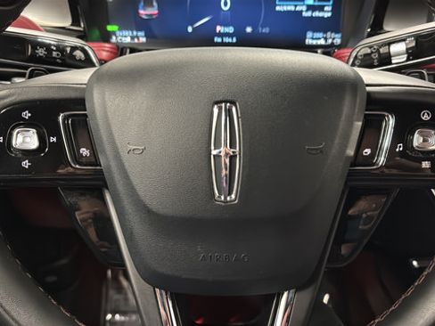 Used 2025 Lincoln Corsair Grand Touring w/ Equipment Group 301A AWD/4WD image 16