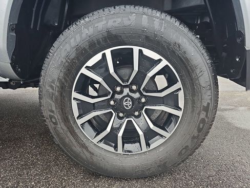 Used 2023 Toyota Tacoma TRD Sport image 36