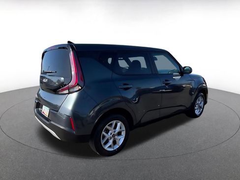 Used 2025 Kia Soul LX w/ LX Technology Package FWD image 14