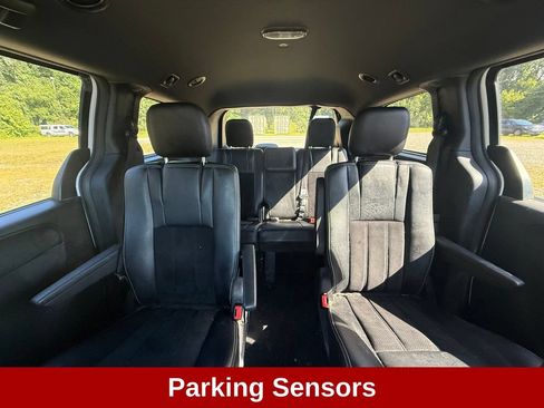 Used 2015 Dodge Grand Caravan SXT FWD image 17