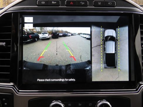 Used 2022 Ford F350 Platinum w/ FX4 Off-Road Package image 26