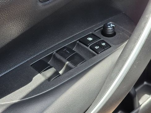 Used 2021 Toyota Corolla SE w/ Carpet Mat Package (TMS) FWD image 26