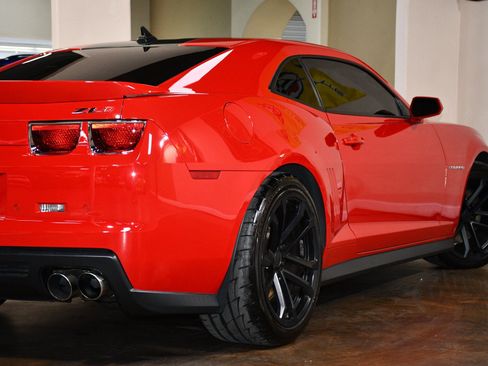 Used 2013 Chevrolet Camaro ZL1 w/ Gray Stripe Package RWD image 56