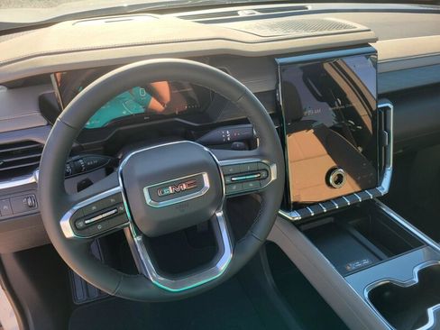 New 2026 GMC Acadia Elevation image 16