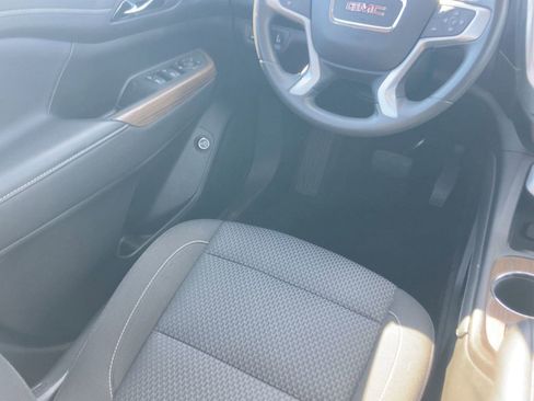 Used 2023 GMC Acadia SLE w/ Driver Convenience Package image 29