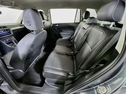 Used 2023 Volkswagen Tiguan SE AWD/4WD image 23