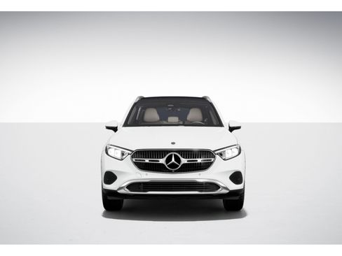 Used 2023 Mercedes-Benz GLC 300 4MATIC image 7