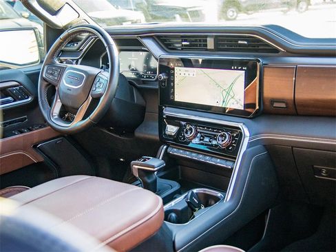 Used 2025 GMC Sierra 1500 Denali Ultimate image 28