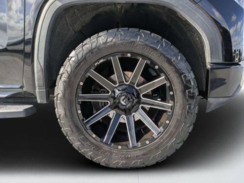 Used 2019 GMC Sierra 1500 Denali w/ Driver Alert Package II AWD/4WD image 9