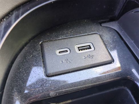 Used 2024 Cadillac Escalade Sport image 29