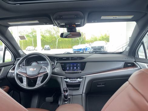 Used 2023 Cadillac XT5 Premium Luxury image 13