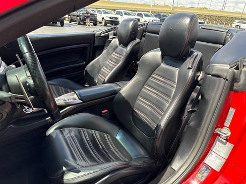Used 2013 Ferrari California RWD image 13