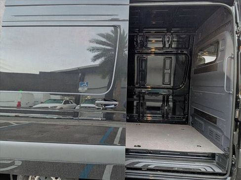 Used 2024 Mercedes-Benz Sprinter 2500 image 15