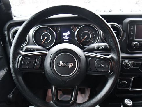 Used 2021 Jeep Wrangler Sport image 12