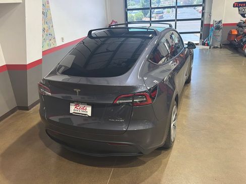 Used 2023 Tesla Model Y Long Range AWD/4WD image 71