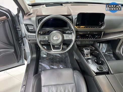 Used 2022 Nissan Rogue Platinum w/ Head-Up Display Package image 16