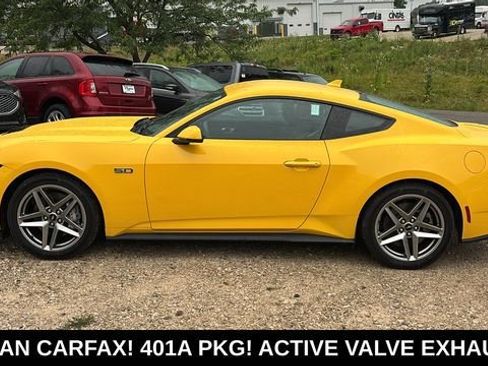 Used 2024 Ford Mustang GT Premium RWD image 4