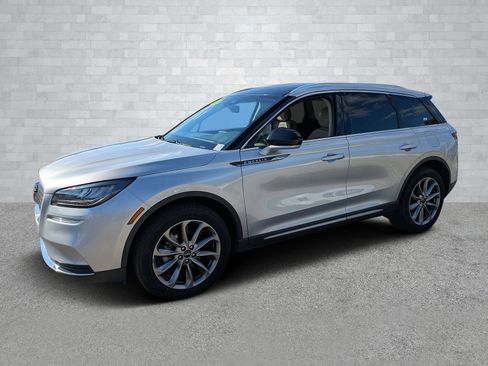 Used 2020 Lincoln Corsair FWD w/ Premium Package image 9