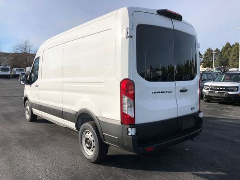 New 2026 Ford Transit 250 148 Medium Roof RWD image 3