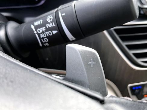 Used 2022 Honda Accord Touring image 35