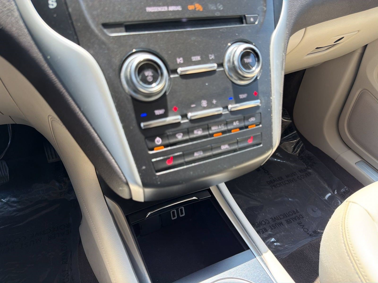 Used 2019 Lincoln MKC Select w/ Select Plus Package FWD image 18