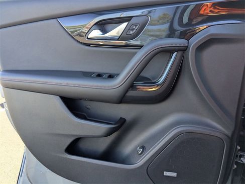 Used 2025 Chevrolet Blazer RS image 16