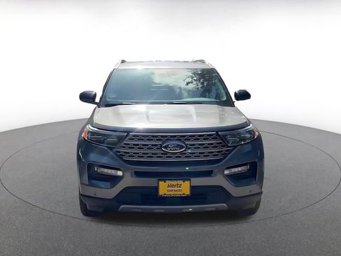 Used 2024 Ford Explorer Limited AWD/4WD image 4