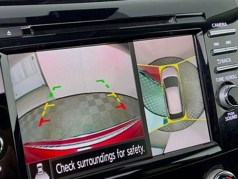 Used 2020 Nissan Murano SL w/ Moonroof Package image 14