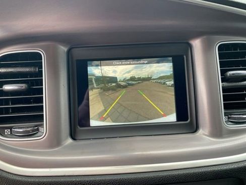 Used 2022 Dodge Charger SXT image 13