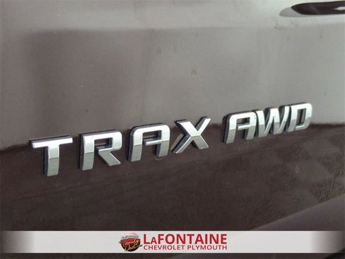 Certified 2022 Chevrolet Trax LT w/ LT Convenience Package image 44