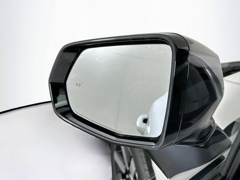 Used 2025 Honda Prologue Touring image 16