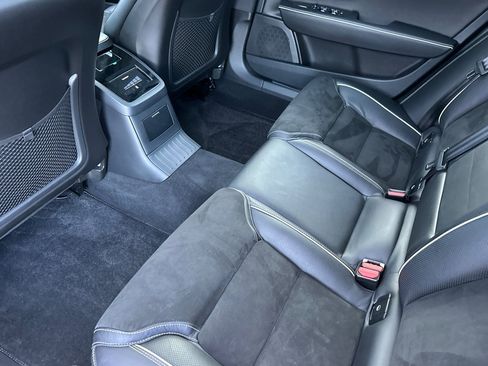 Used 2020 Volvo S90 T8 Inscription w/ Advanced Package image 12