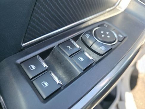 Used 2022 Ford F150 Limited image 16