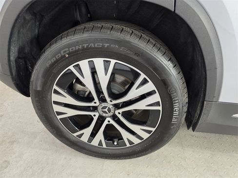 Certified 2025 Mercedes-Benz GLA 250 image 17