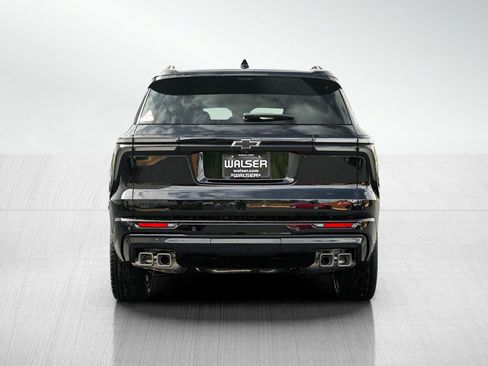 New 2026 Chevrolet Traverse RS w/ LPO, Floor Liner Package image 5