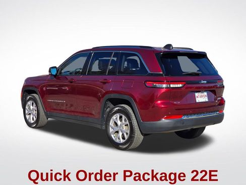 Used 2022 Jeep Grand Cherokee Limited w/ Trailer Tow Prep Group (B) AWD/4WD image 19