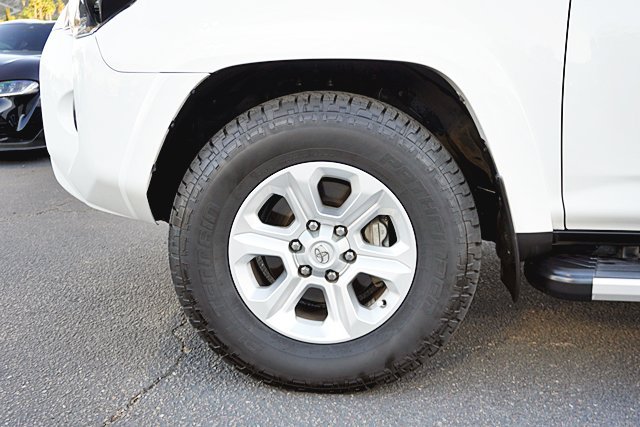 Used 2023 Toyota 4Runner SR5 Premium w/ Moonroof Package RWD image 14