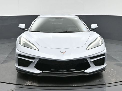 Used 2021 Chevrolet Corvette Stingray Preferred Cpe w/ Z51 Performance Package RWD image 2