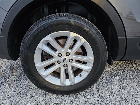 Used 2017 Ford Explorer XLT w/ Equipment Group 202A image 70