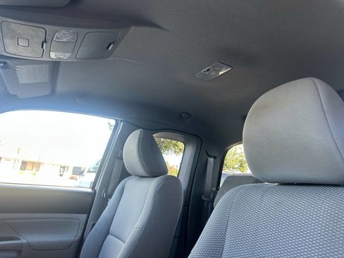 Used 2011 Toyota Tacoma 2WD Access Cab w/ Convenience Pkg image 12