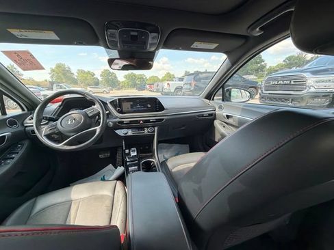 Used 2021 Hyundai Sonata SEL Plus w/ Tech Package FWD image 11