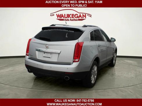 Used 2011 Cadillac SRX Luxury image 4