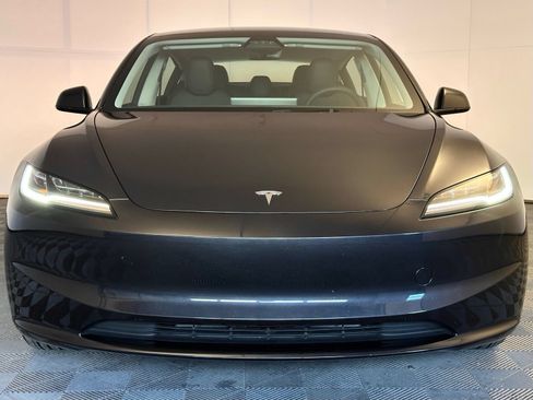 Used 2024 Tesla Model 3 Standard Range RWD image 23