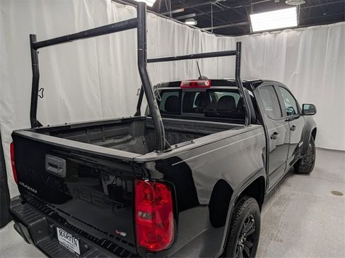 Used 2021 Chevrolet Colorado Z71 w/ Z71 Midnight Edition image 4