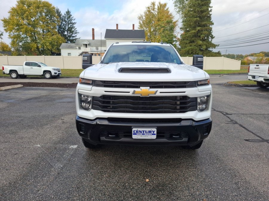 Used 2024 Chevrolet Silverado 2500 Custom w/ Custom Value Package AWD/4WD image 2
