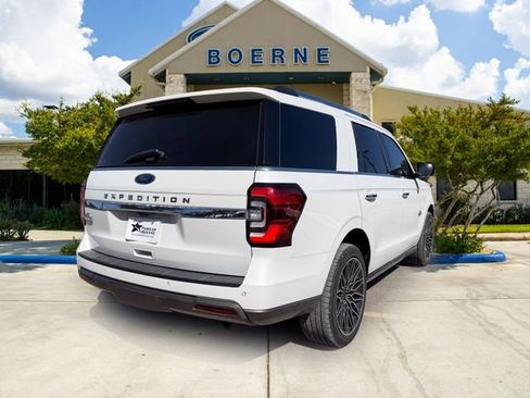 Used 2024 Ford Expedition King Ranch RWD image 5